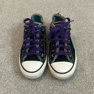 Black and Multicolored Converse All-Stars - Size 7